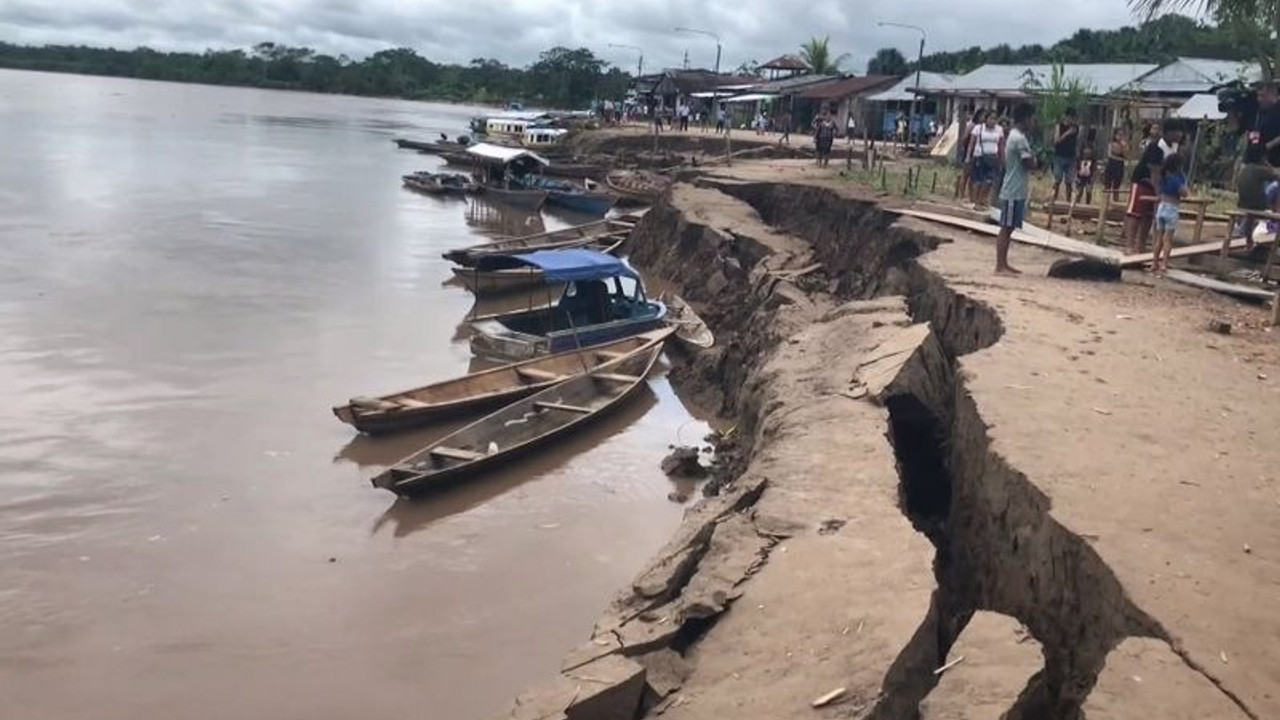 Peru'da 7.2 büyüklüğünde deprem