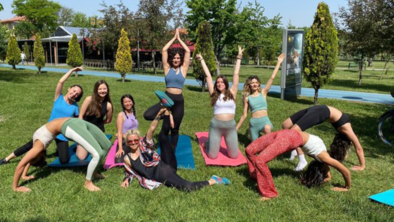 Eskişehir Valiliği parkta yoga yapanları da engelledi