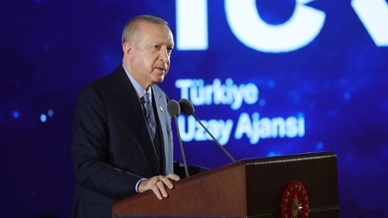 Erdoğan'dan, uzay başvurusu için yaşı tutmayan liseliye: Yaşını büyütürüz