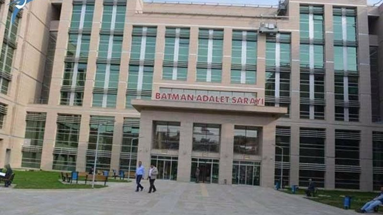 Batman’da gözaltına alınan kadın siyasetçiler adliyeye sevk edildi