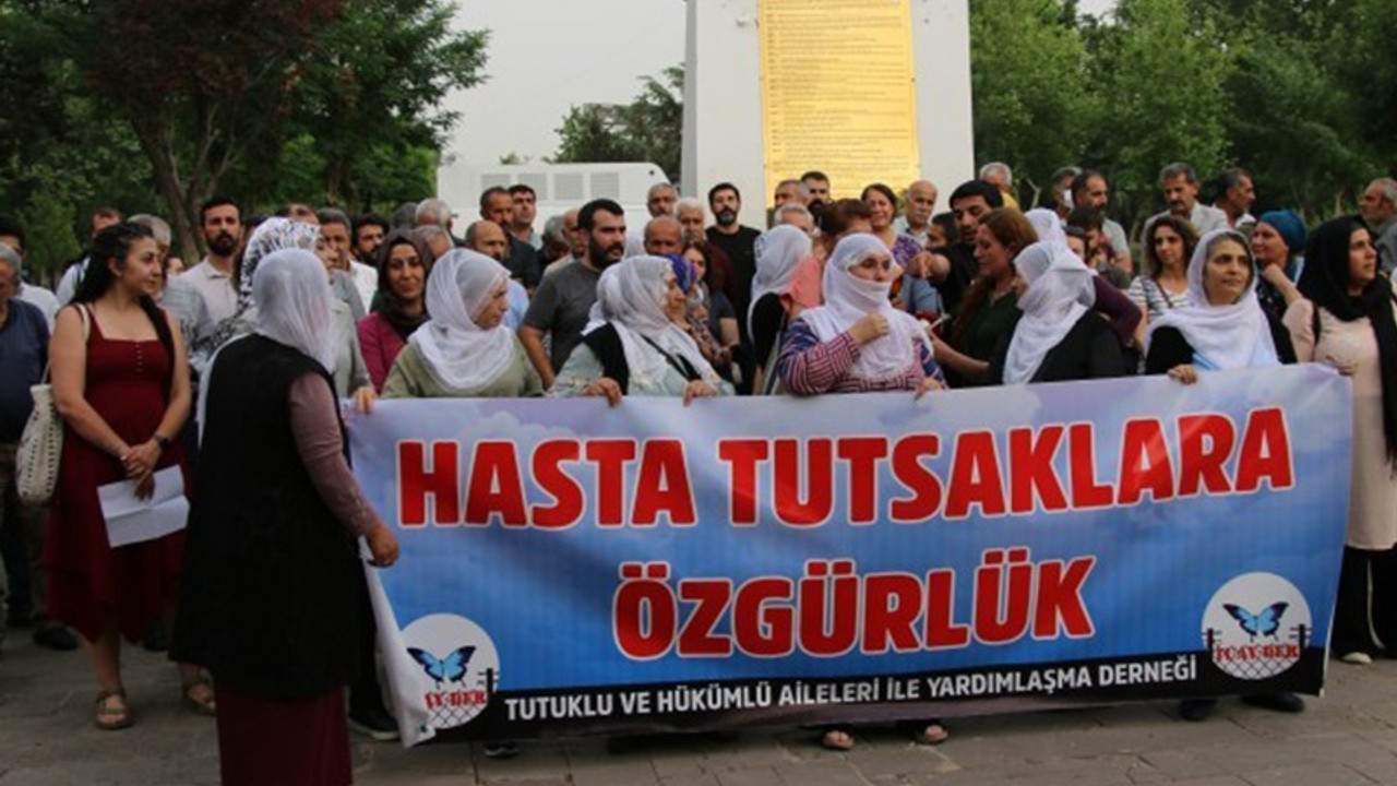 Adalet Nöbeti 200'üncü gününde: Hasta ve infazı yakılan tutukluları bırakın