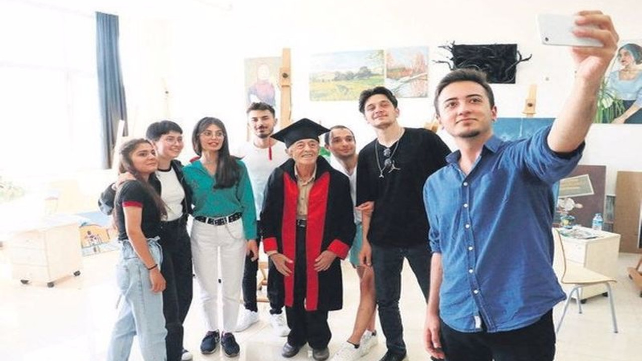 81 yaşında resim bölümünde ikinci oldu