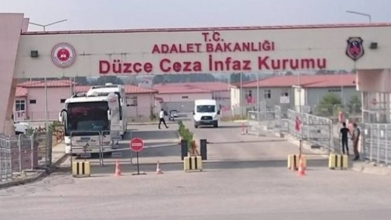 Düzce Cezaevi'nde koğuş baskını ve hakaret