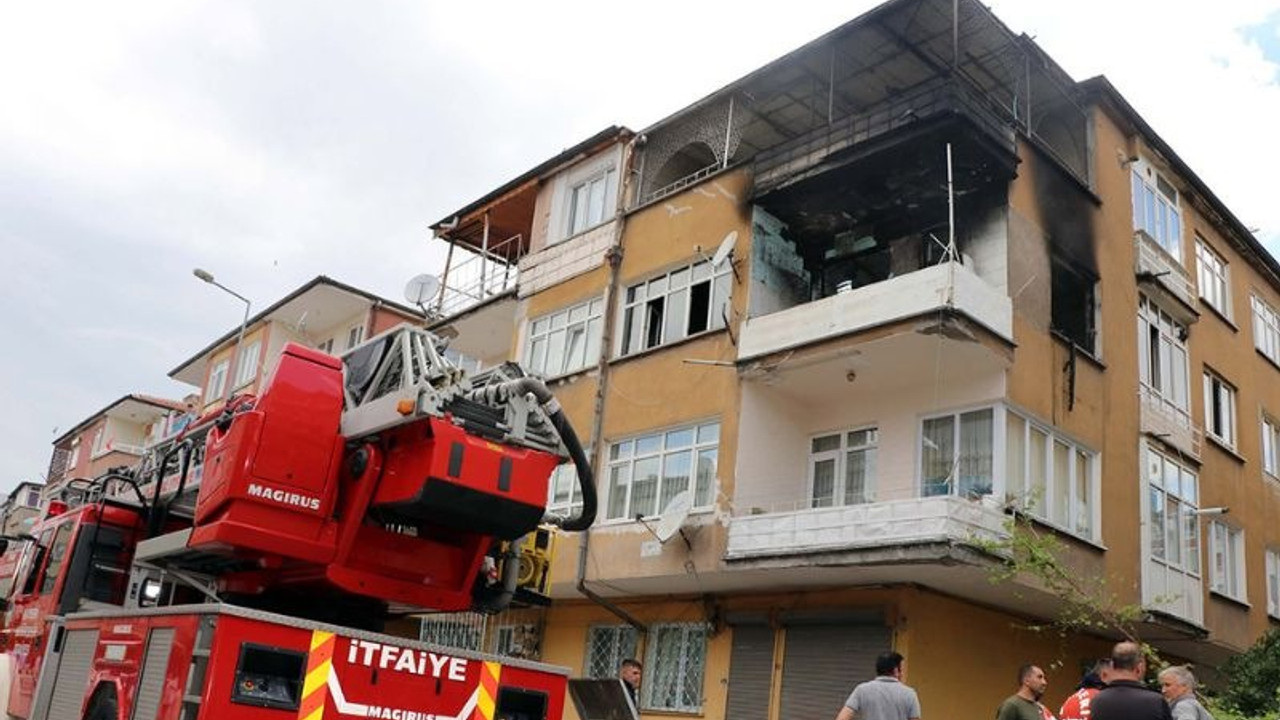 Ev sahibi ile tartışan kiracı, evi yaktı