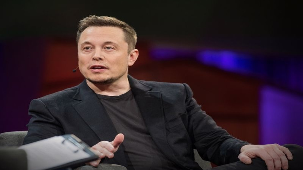 Musk'tan Twitter çalışanlarına: Şu anda giderler, gelirlerden fazla