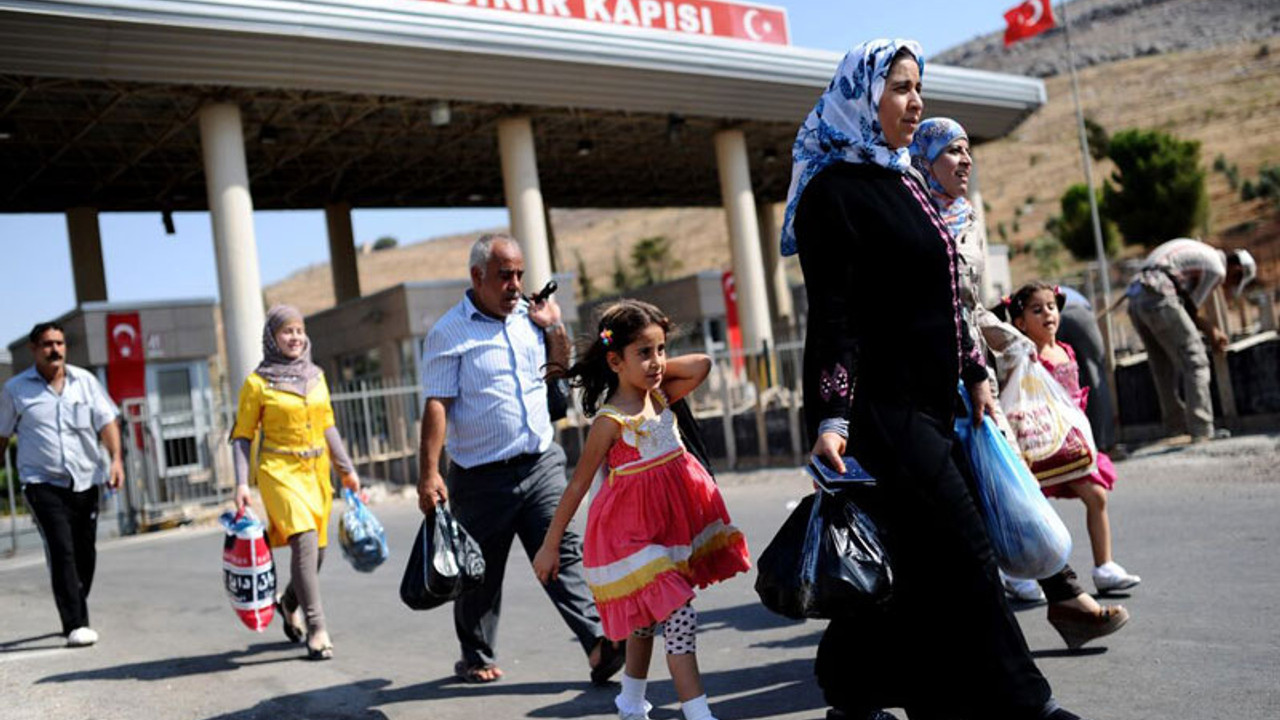 BM: Türkiye'den haftada 800 Suriyeli ülkesine dönüyor