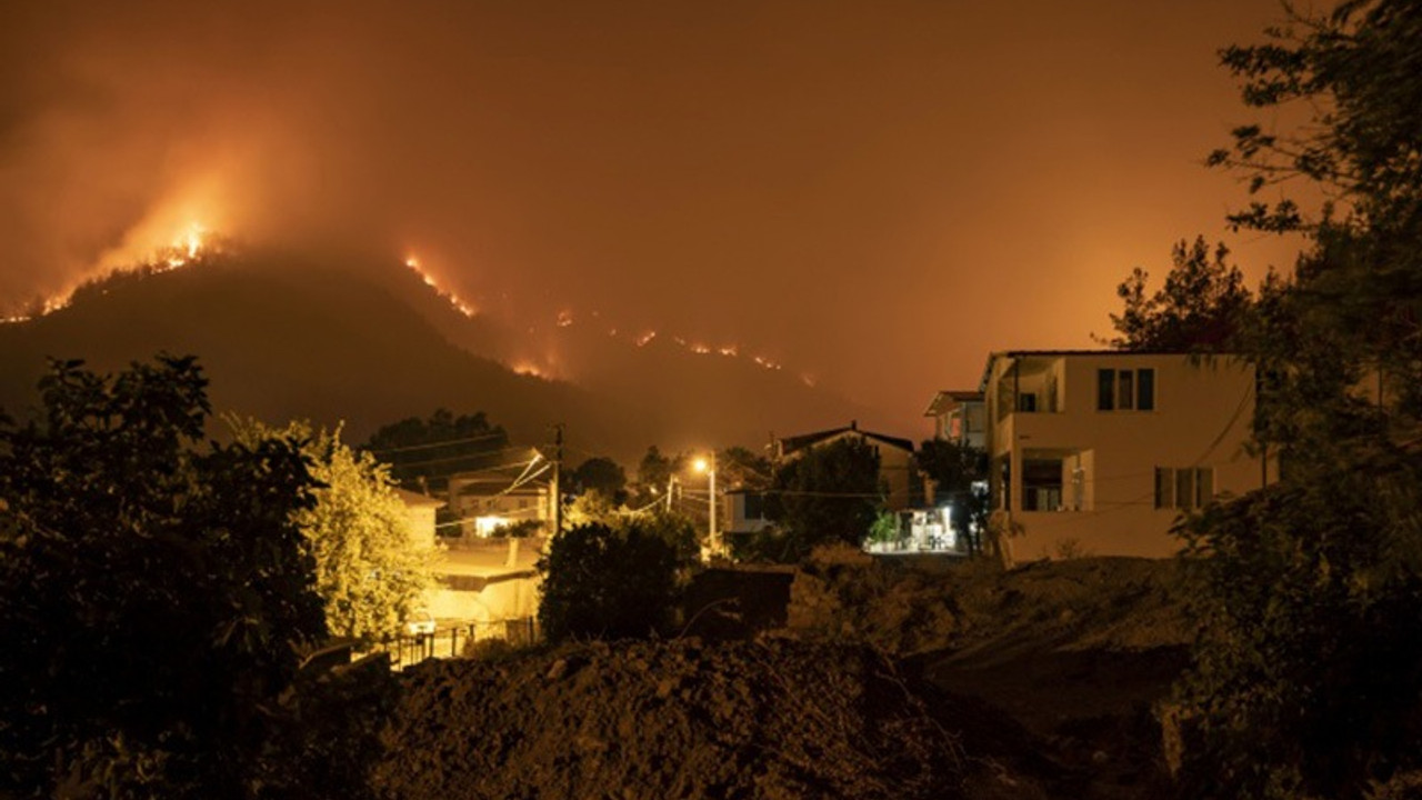 Marmaris Belediyesi: Değirmenyanı'nda alevler çoğaldı, hepimizi zor bir gece daha bekliyor