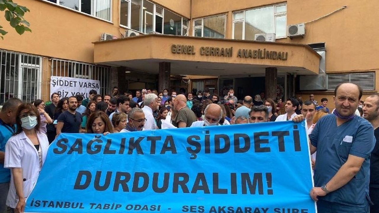 Sağlıkta şiddete karşı eyleme katılan doktora 'kaos yaratma' iddiasıyla soruşturma