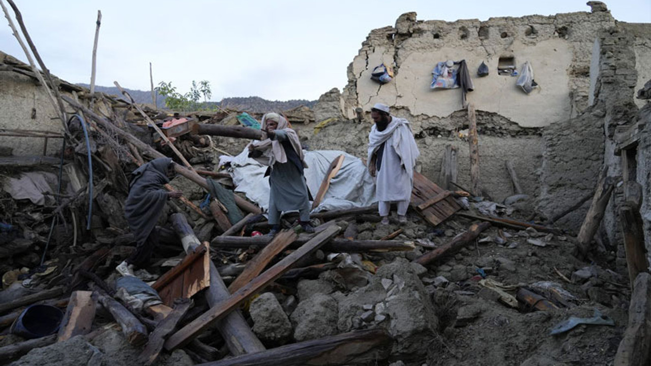 Afganistan'da deprem sonrası gıda, su sıkıntısı ve kolera korkusu