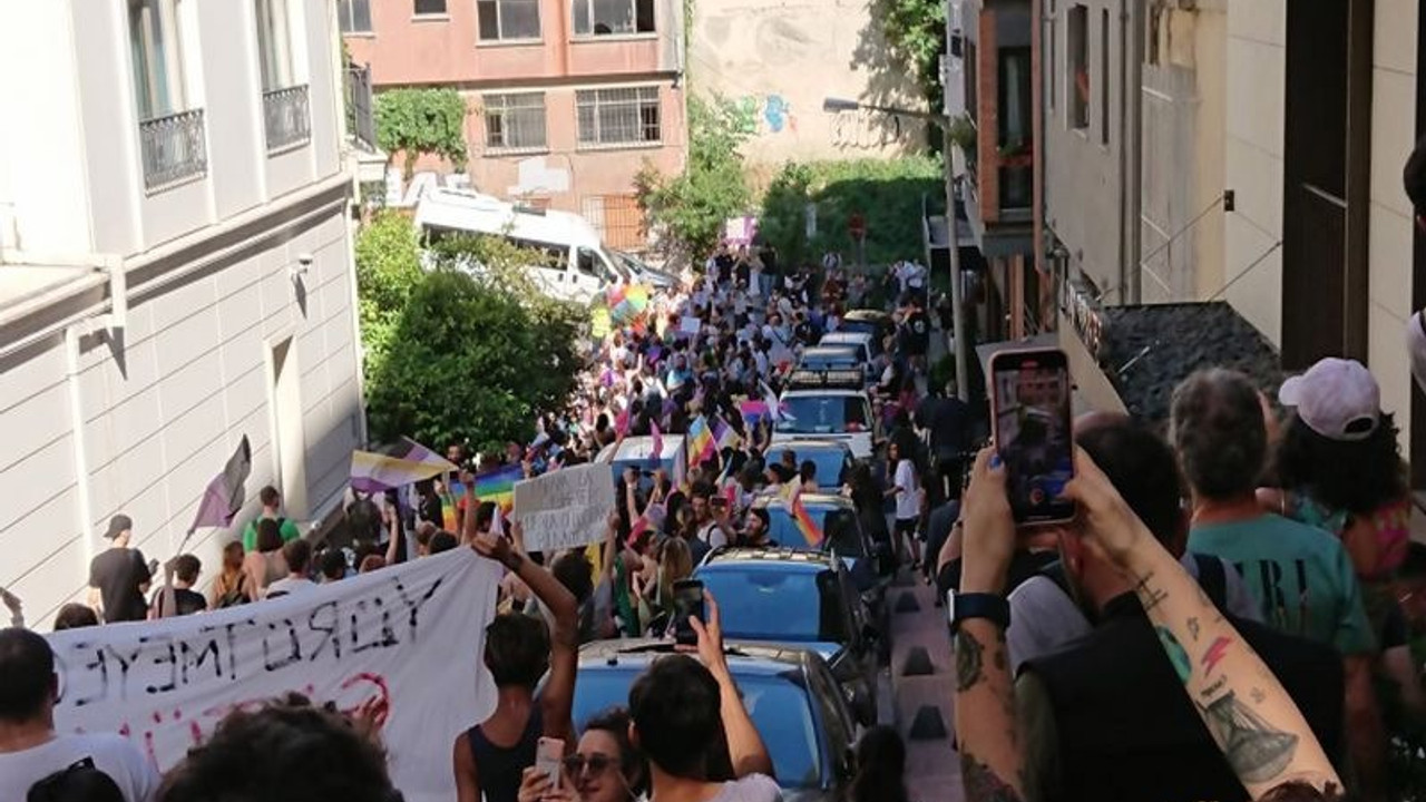 Onur Yürüyüşü'nde gözaltına alınanlar serbest bırakıldı