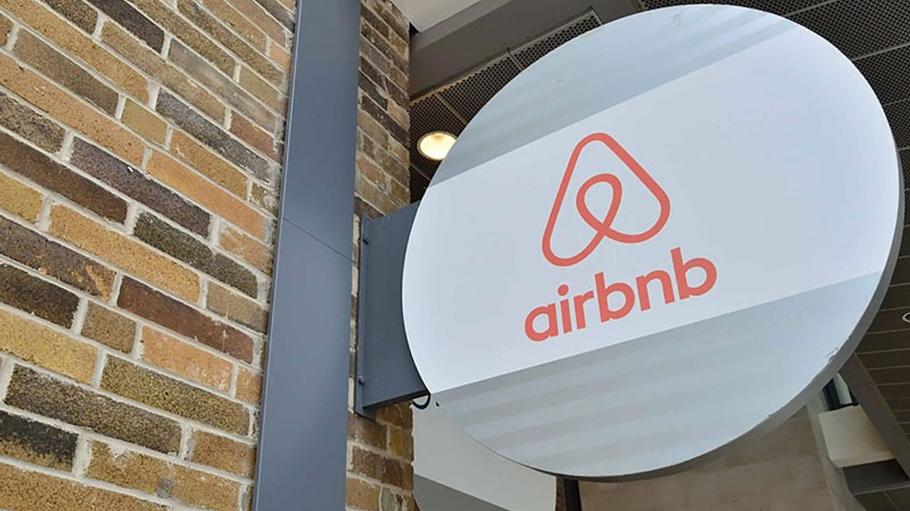 Airbnb ev partilerini kalıcı olarak yasakladı