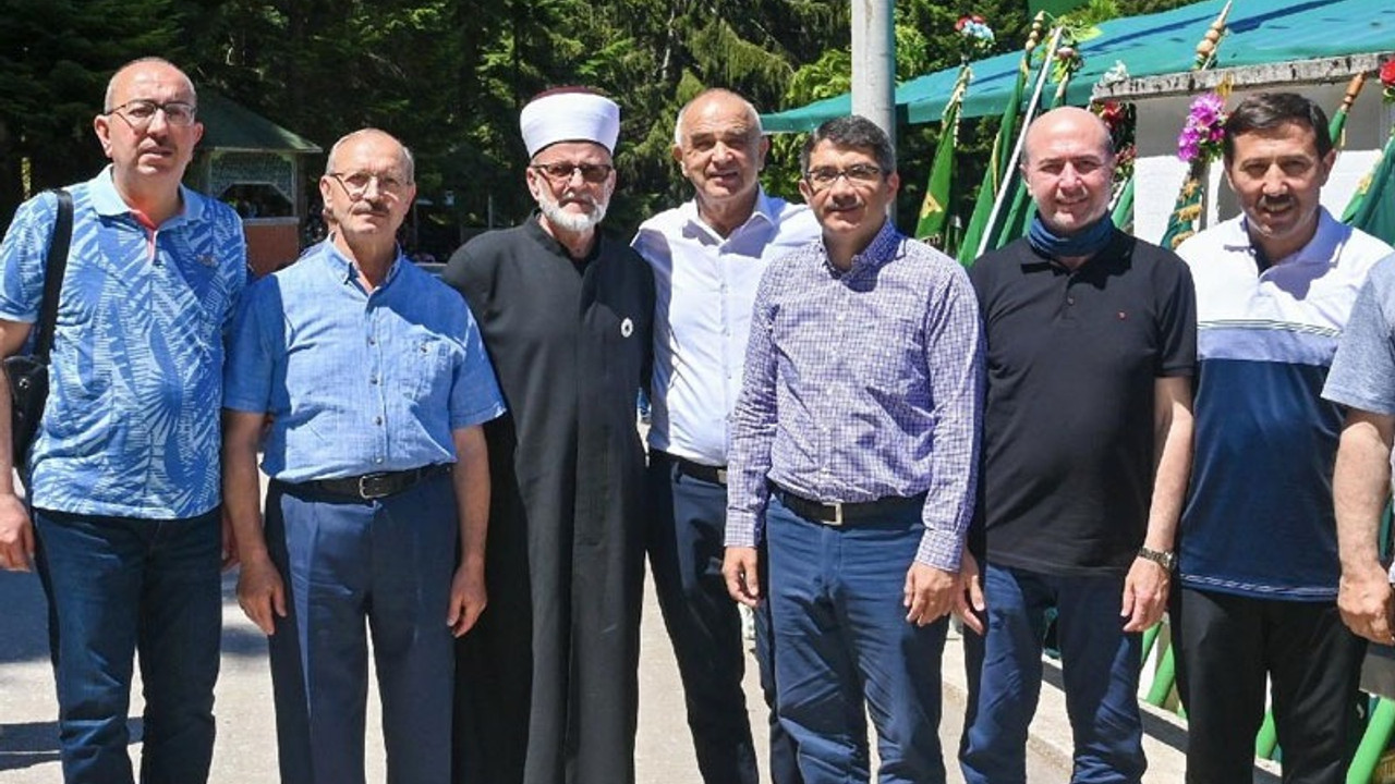 AKP'lilerin 500 bin liralık gezisi, belediyenin kasasından ödendi