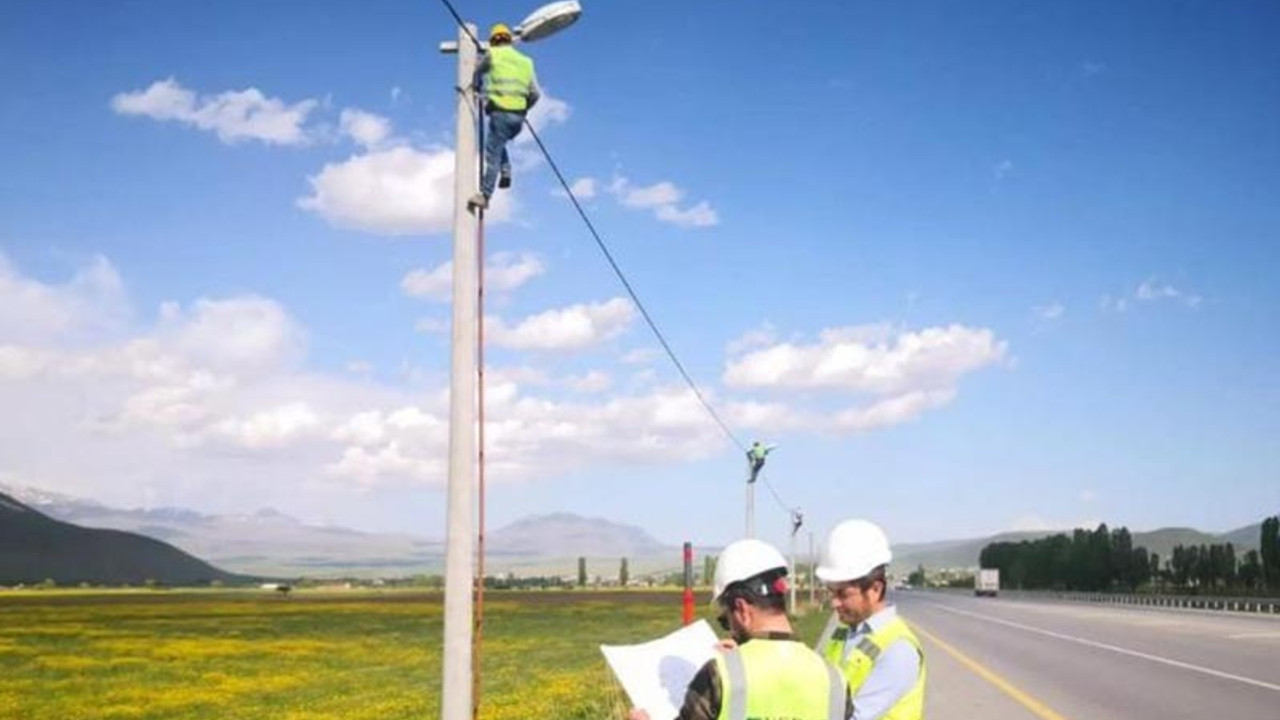 500 elektrik dağıtım işçisi sendikadan toplu istifa etti