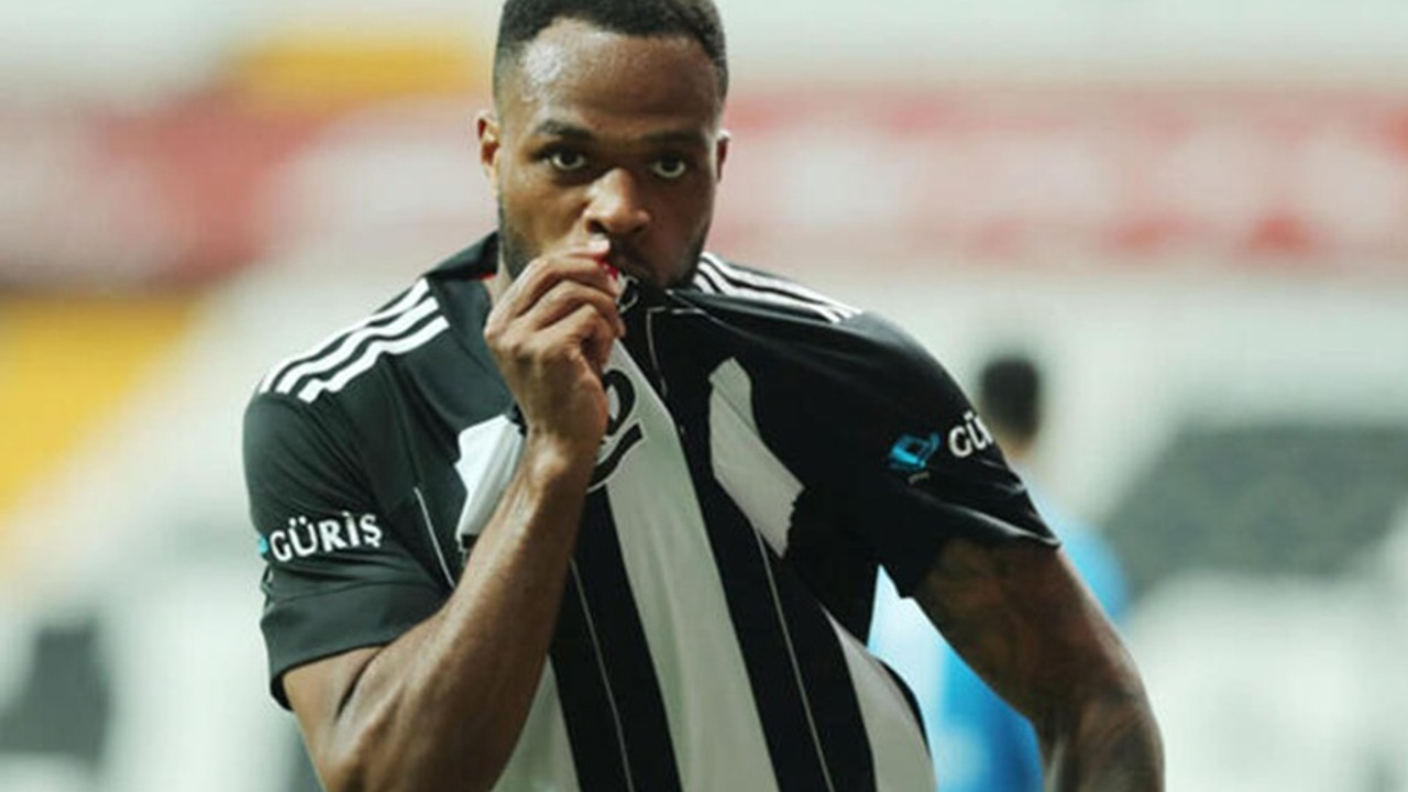 Cyle Larin, Beşiktaş'a veda etti