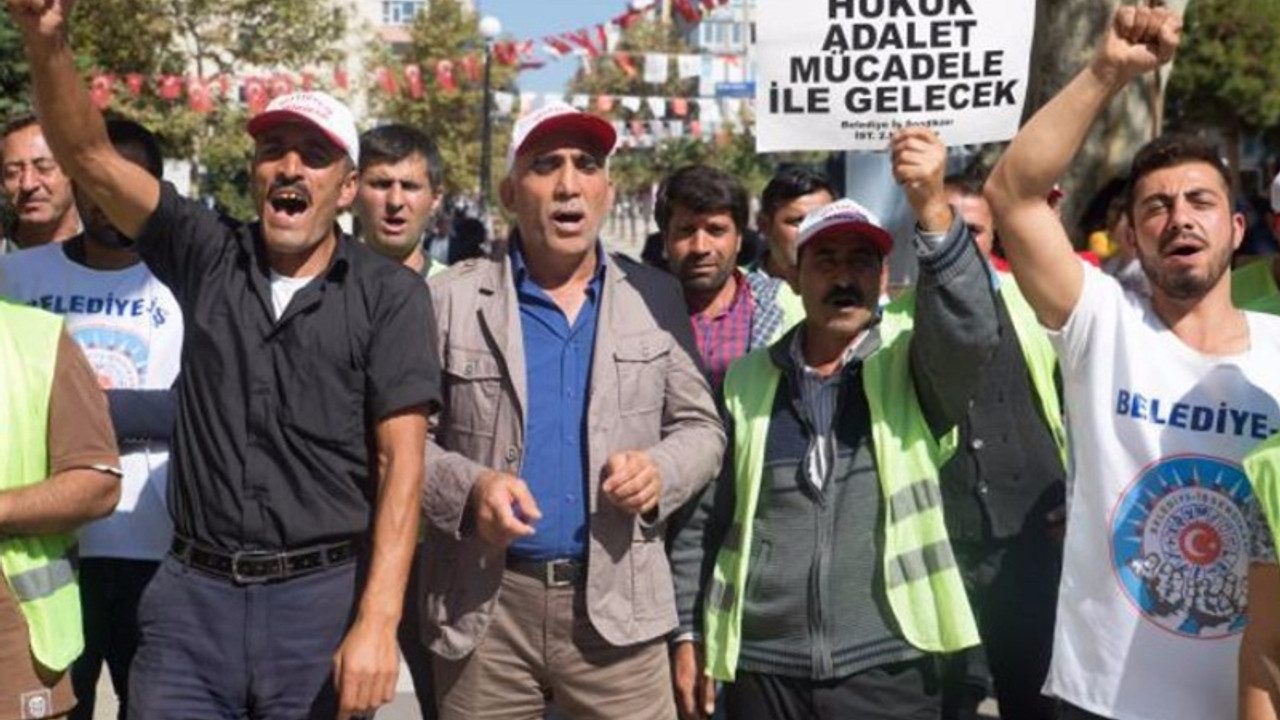 Maaş alamayan Avcılar Belediyesi işçilerinin eylemi sürüyor