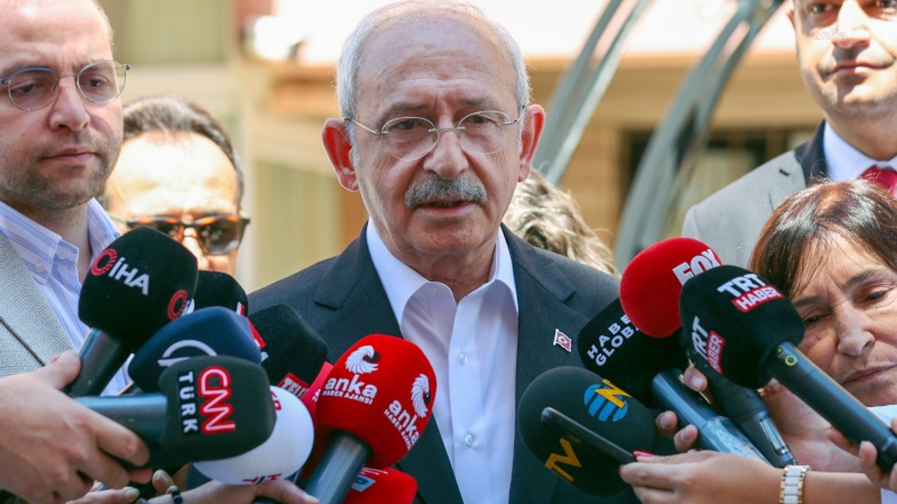 Kılıçdaroğlu, 28 Şubat sürecinde meslekten atılan öğretmeni ziyaret etti