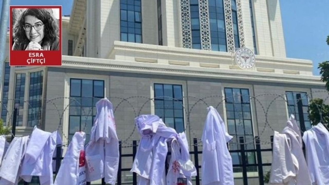 Sağlık emekçileri isyanda: Sorumluluğunu yerine getirmeyen yetkililer derhal istifa etmeli
