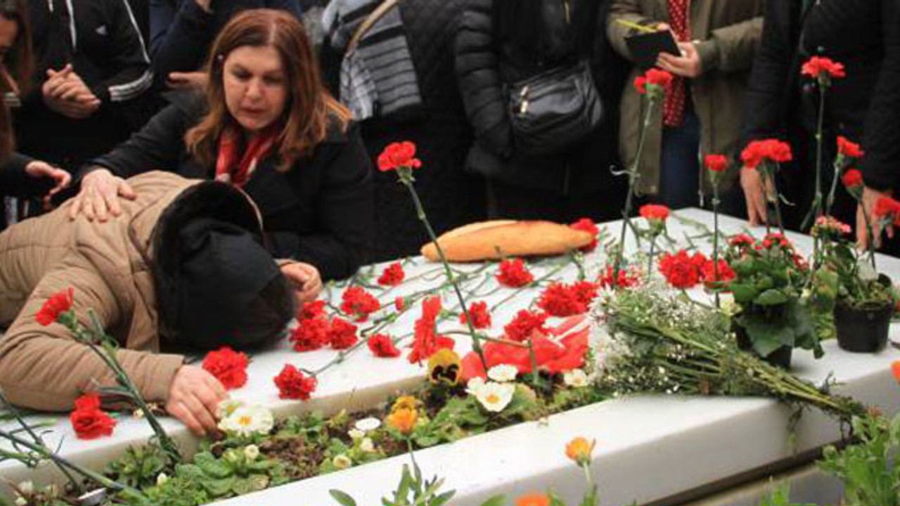 Berkin Elvan mezarı başında anıldı