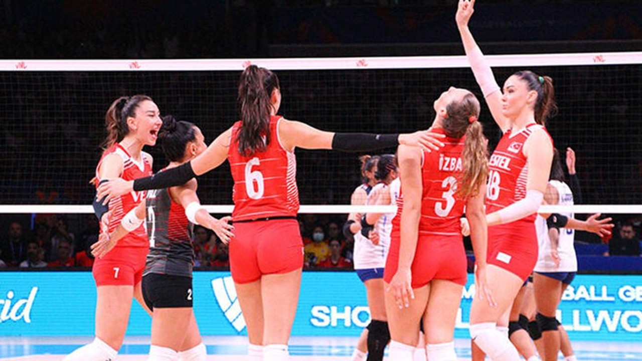 Voleybol Milletler Ligi’nde Tayland’ı 3-1 yenen Türkiye yarı finalde