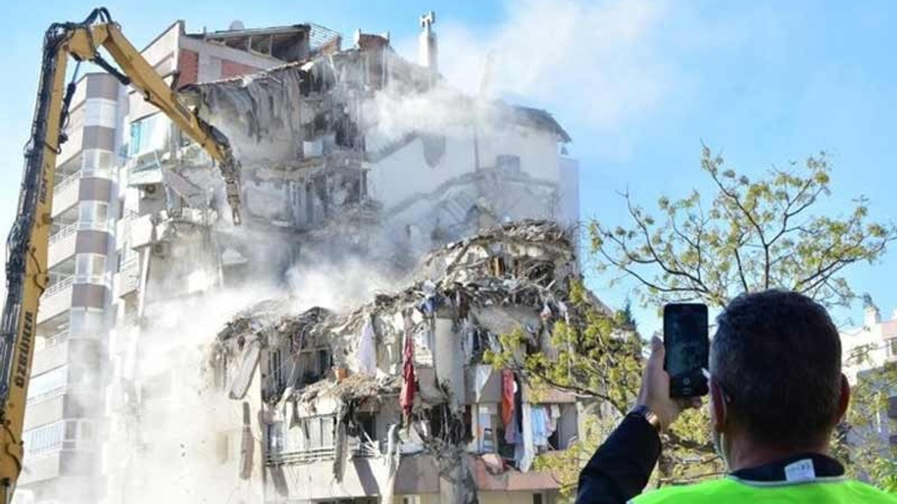 Depremde 11 kişinin öldüğü Yılmaz Erbek Apartmanı'nın yıkılma sebebi açıklandı