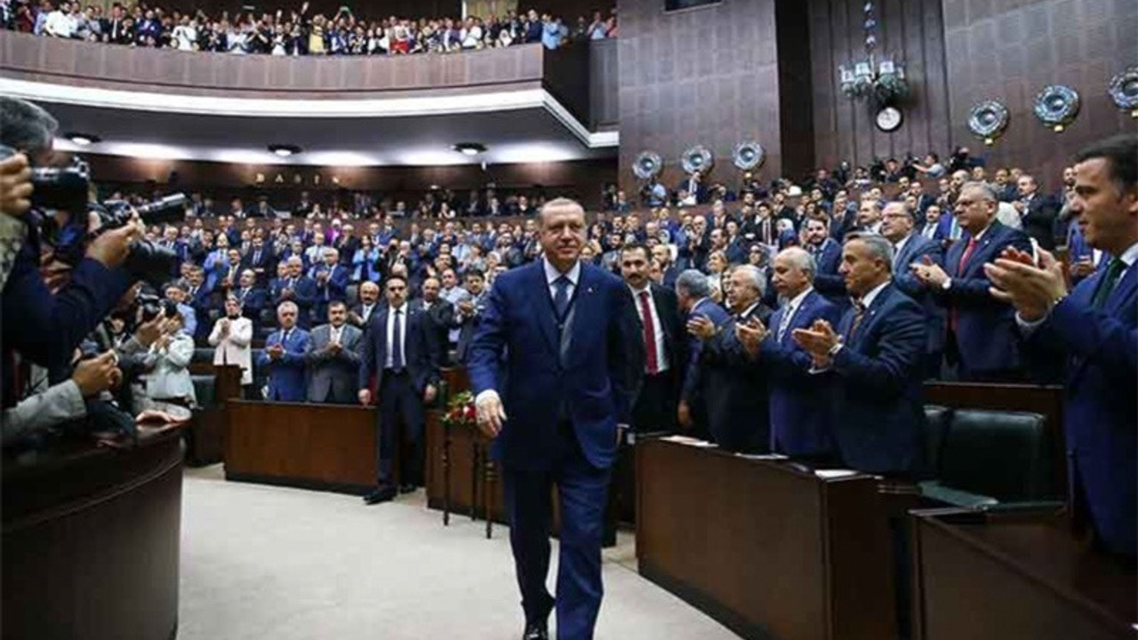 CHP'li Özgür Karabat: AKP paraya sıkıştı, arazi satışını hızlandırdı