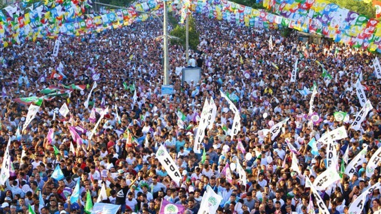 HDP 'Çözüm Biz’de’ mitingleri için sahaya iniyor