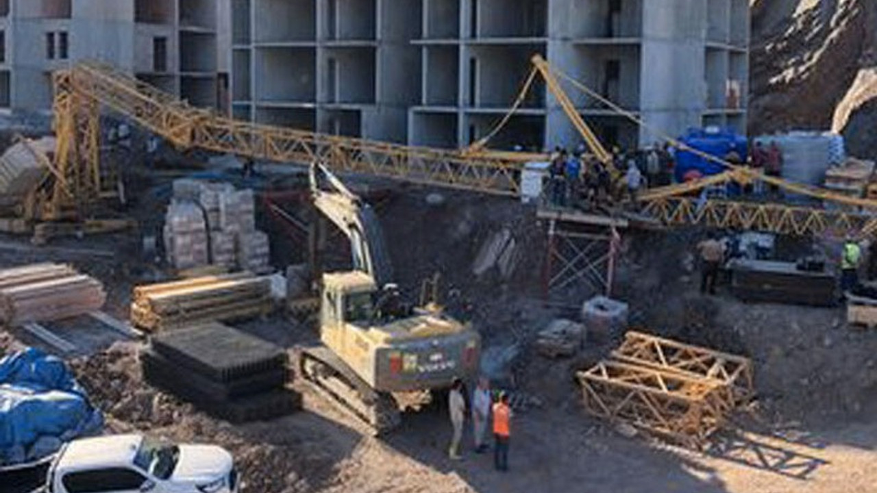 Kastamonu'da iş cinayeti: Devrilen vincin altında kalan işçi öldü