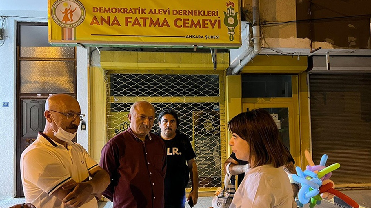 CHP’li Taşcıer, saldırı düzenlenen cemevinde: Sayın Soylu öyle genelge yayınlamayla bu iş olmaz