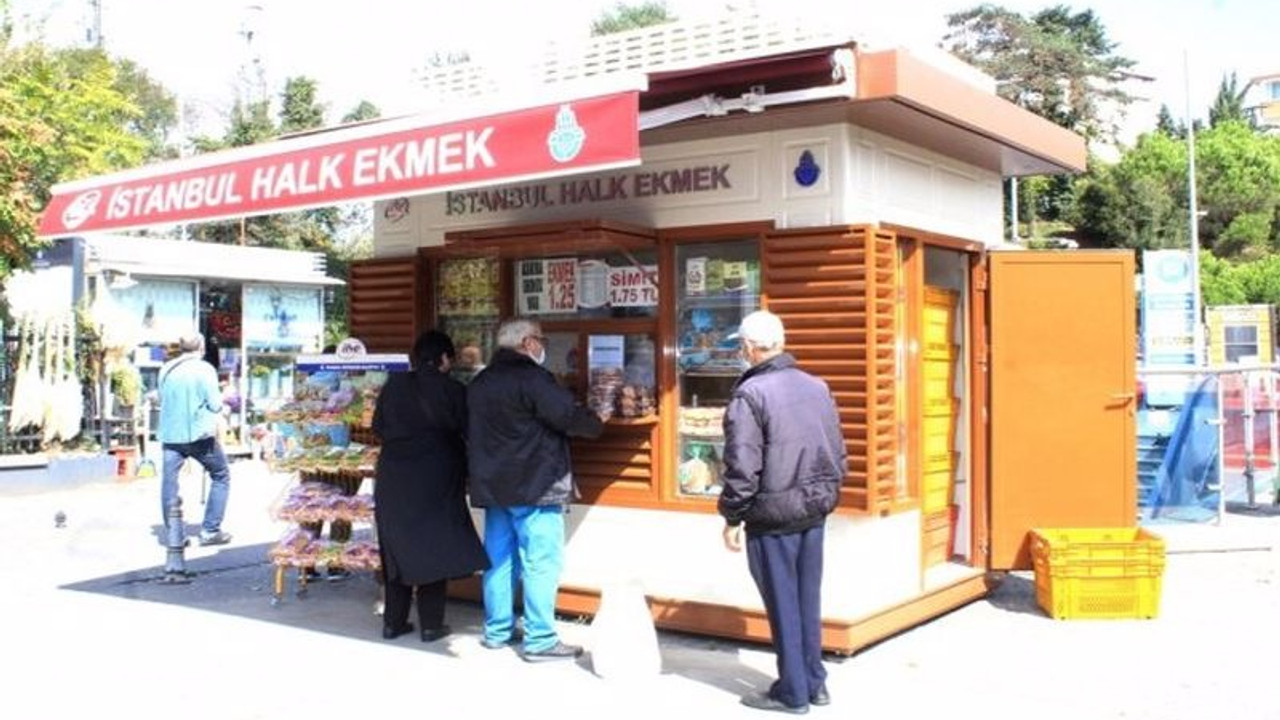 İstanbullular, belediyeden halk ekmek otomatı istedi