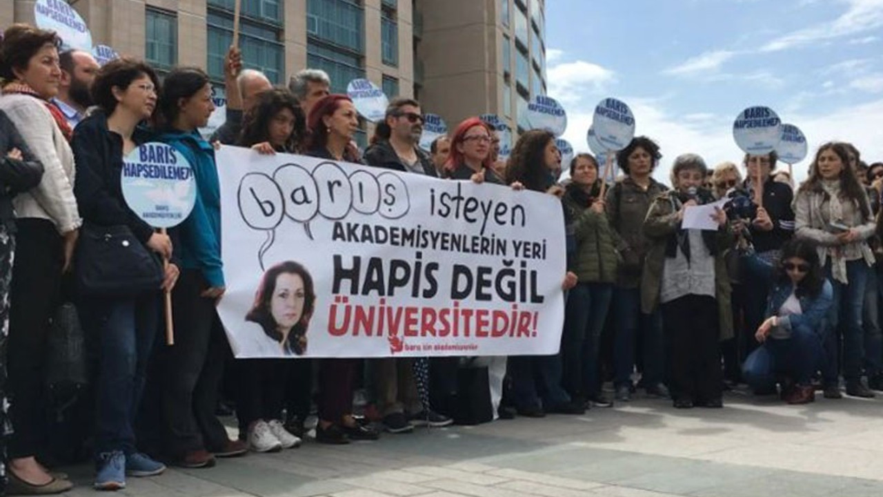 AYM: Barış Akademisyenleri'ne verilen disiplin cezasını ‘ifade özgürlüğünün ihlali’ saydı