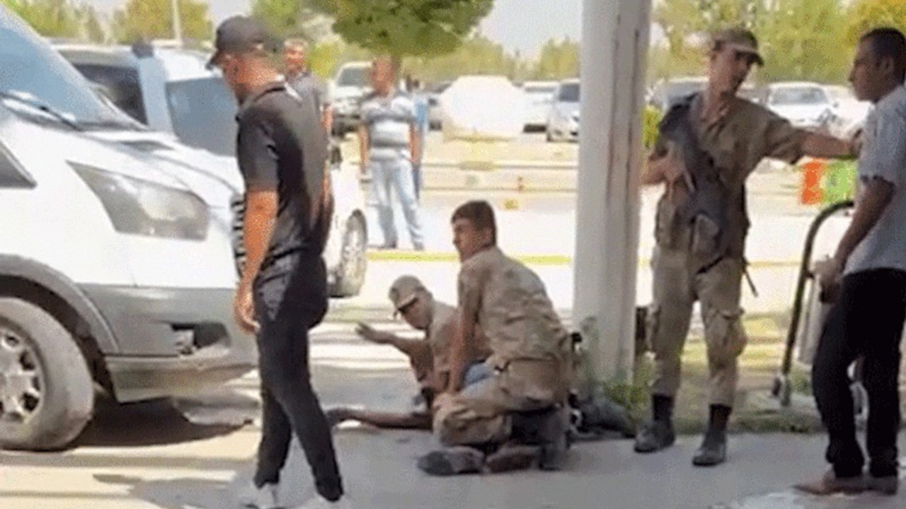 Cinayet şüphelisini 'jandarma aracından indirilirken' öldüren kişi tutuklandı