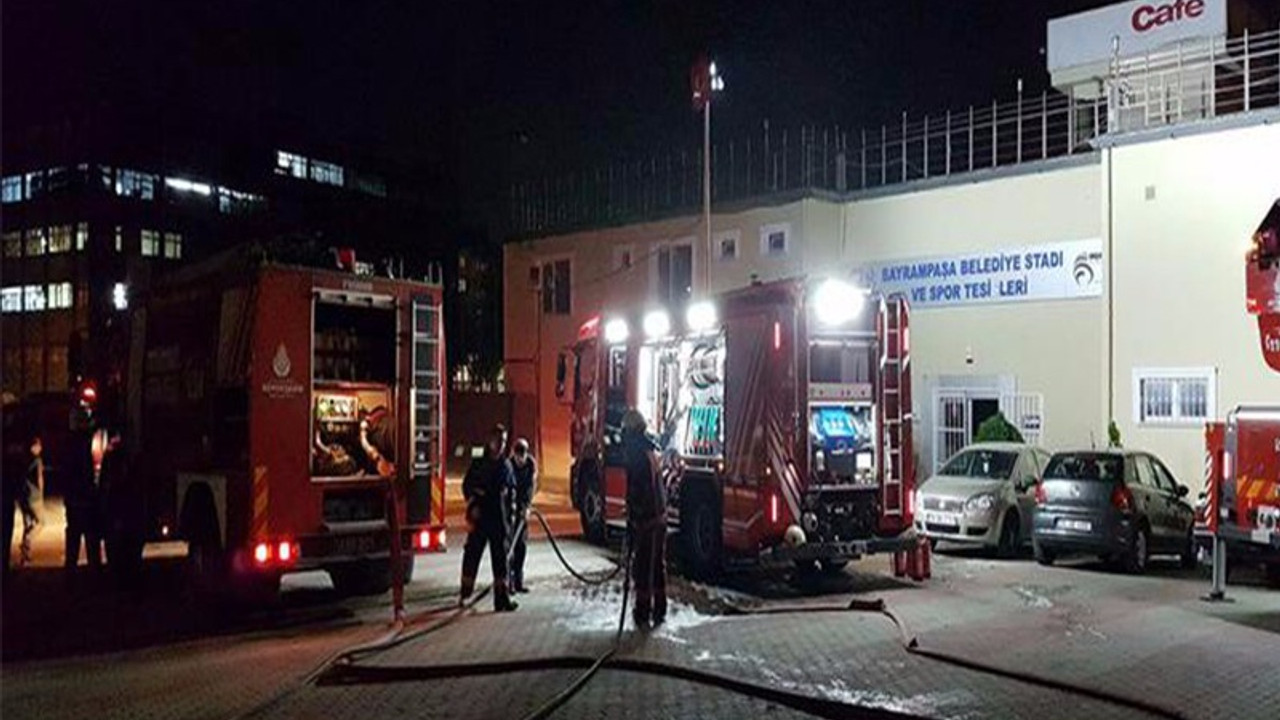 Bayrampaşa'da stadyumda yangın