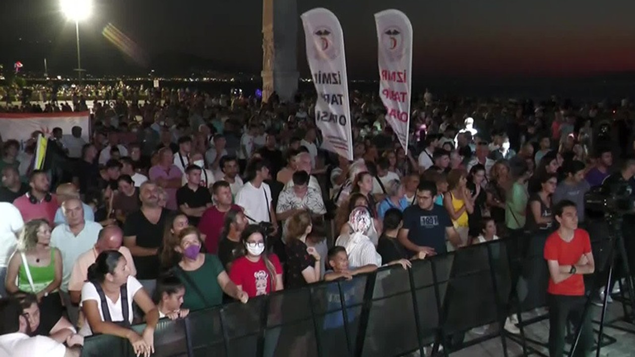 İzmir Gündoğdu'da asbestli gemi karşıtı miting