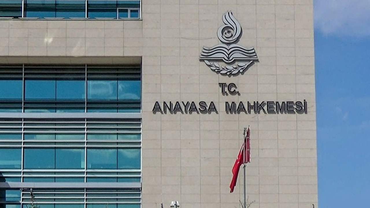 Anayasa Mahkemesi: "Kayyım rektör" demek suç olamaz