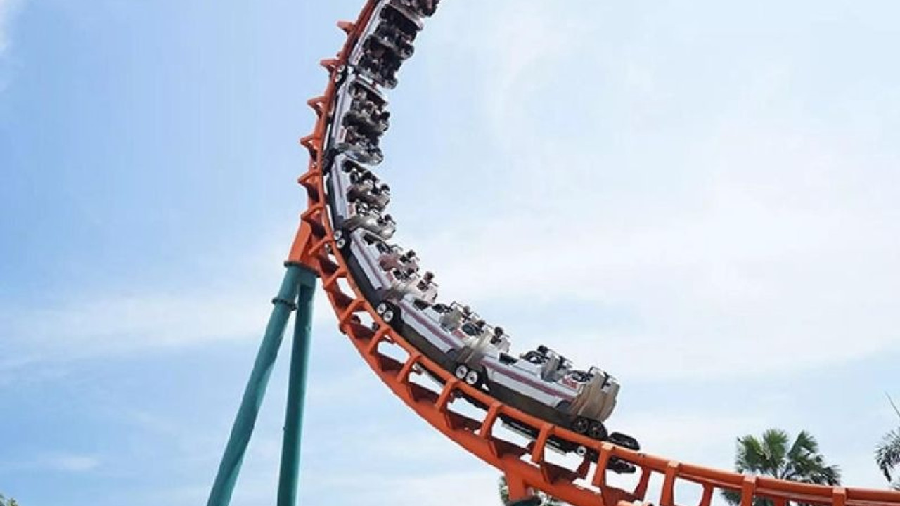 Almanya'da iki roller coaster çarpıştı: 34 yaralı