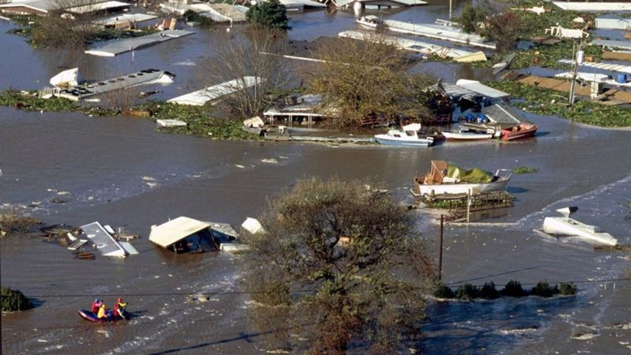 California için felaket uyarısı: Mega sel kentleri yutacak, insanlar evlerini terk edecek