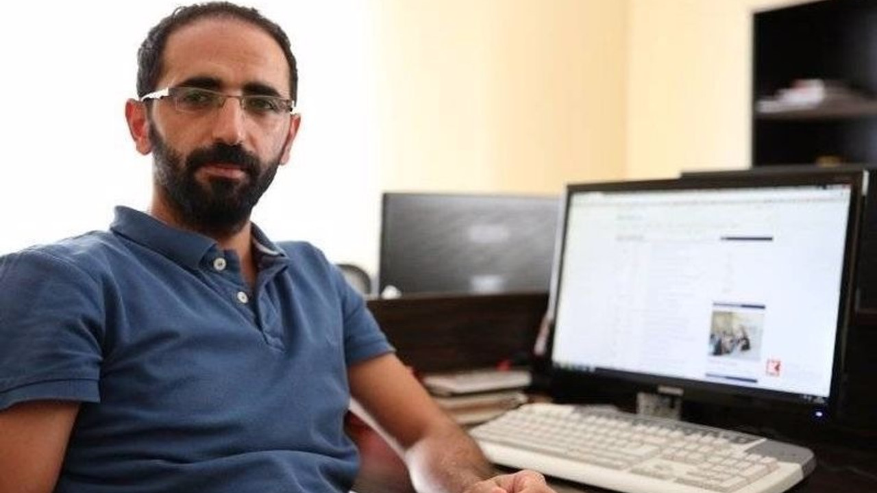 Gazeteci Çelik: İktidarın elinde sopa bizim elimizde kalem