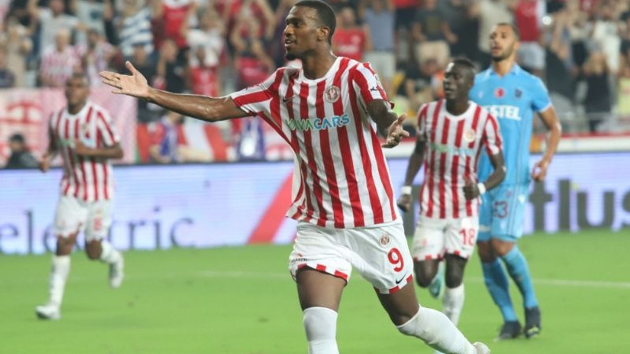 Trabzonspor, Antalyaspor'a farklı yenildi