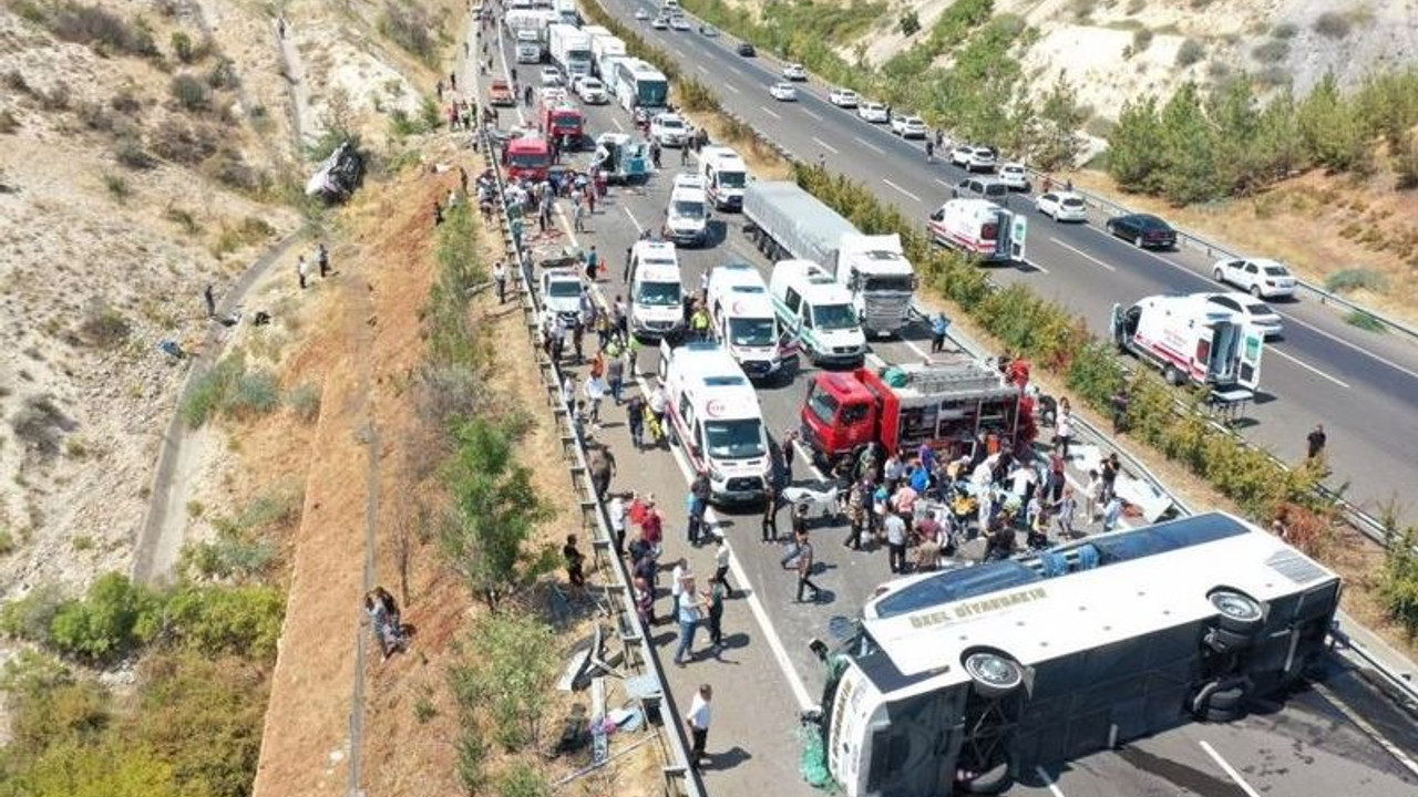 Antep'teki kazayla ilgili gözaltına alınan otobüs şoförü adliyeye sevk edildi