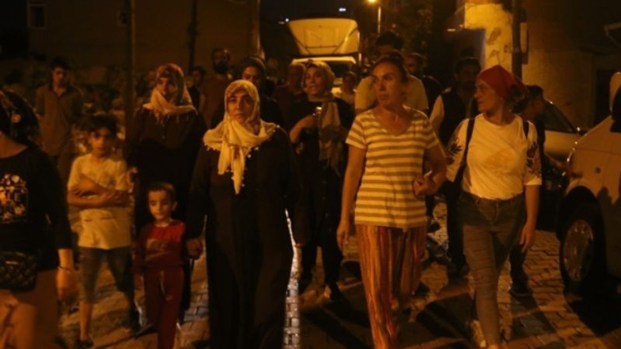 Hacıhüsrev Mahallesi'nde yıkıma tepki sürüyor: Her akşam yürünecek