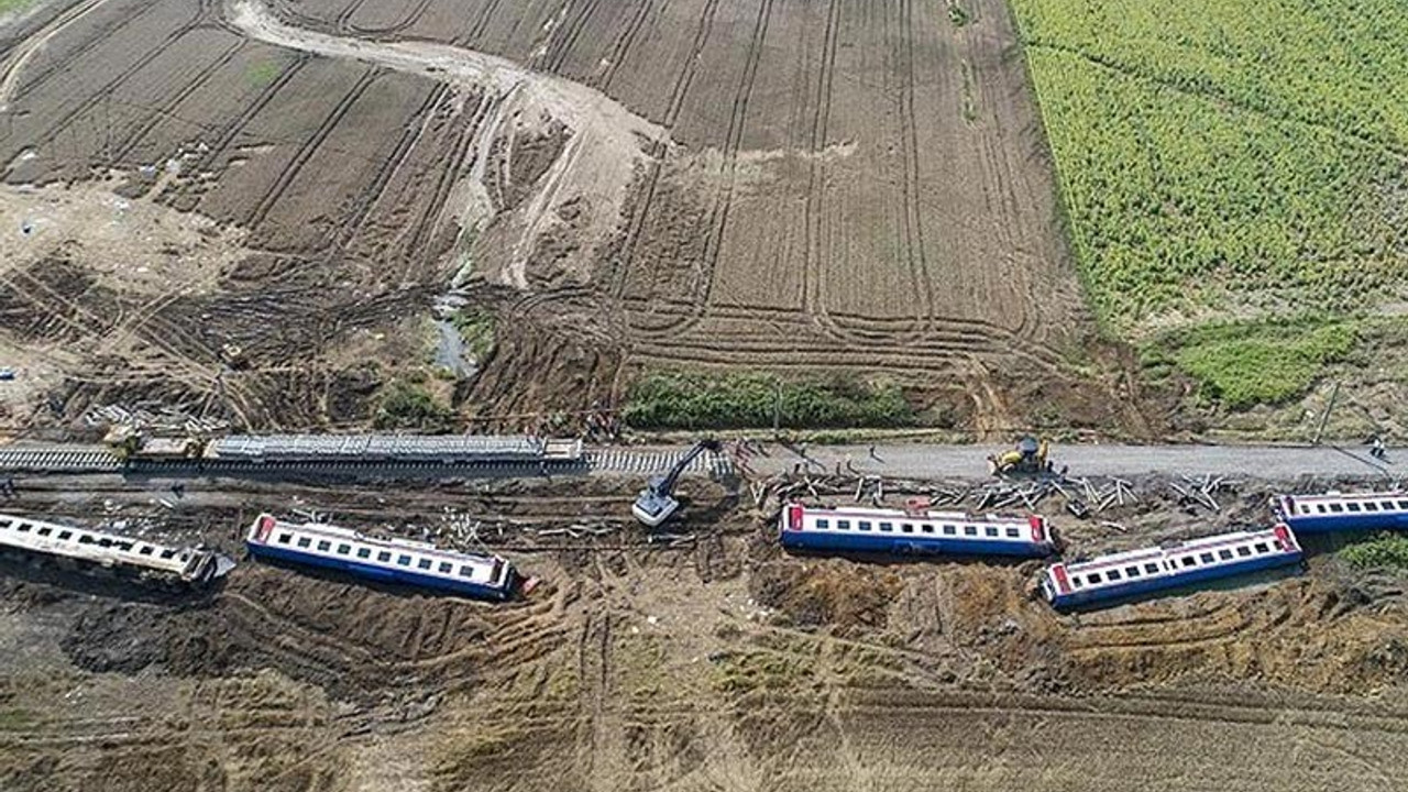 Çorlu tren kazası davasında soruşturma genişletildi: 9 TCDD görevlisine dava açıldı