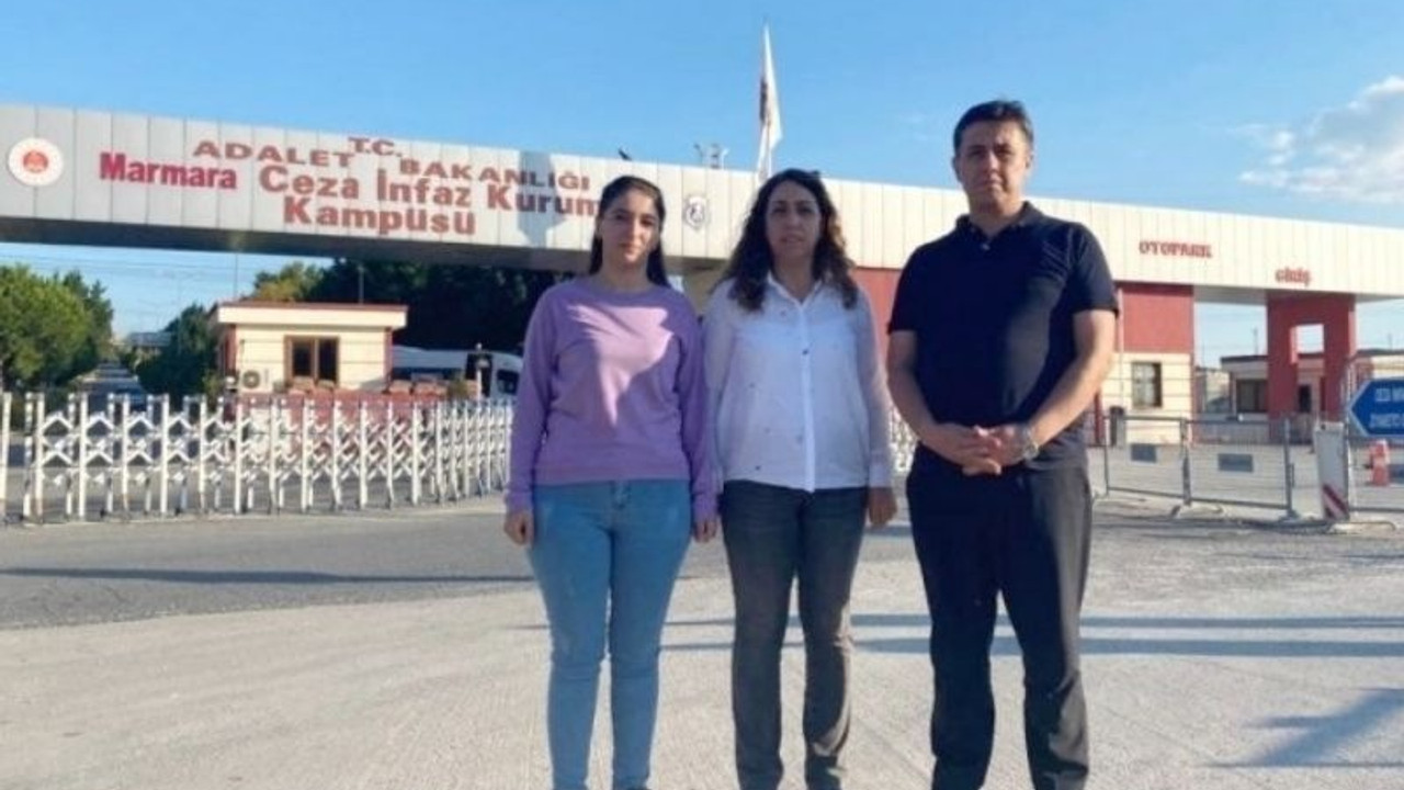 DBP Eş Genel Başkanı ve HDP’li vekiller Semra Güzel’i ziyaret etti