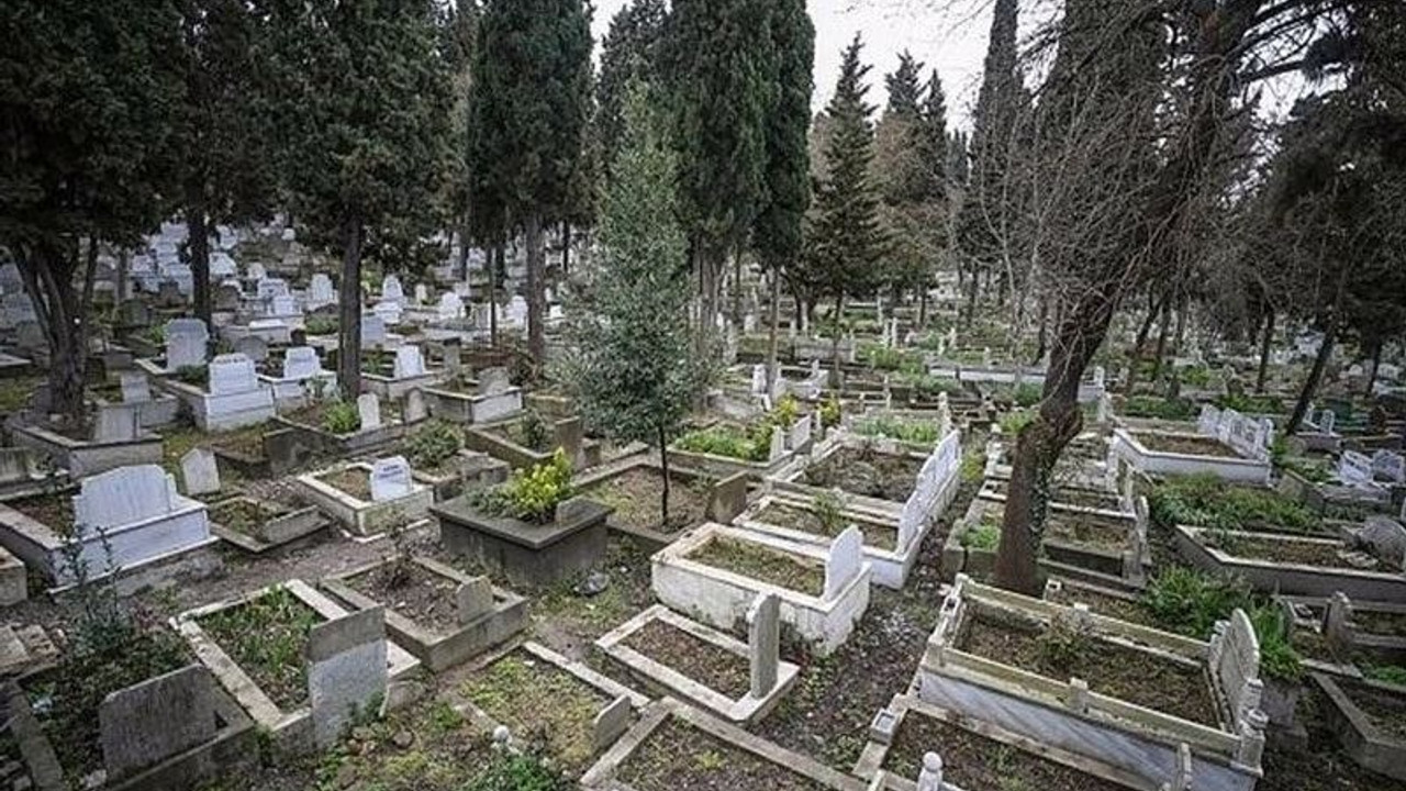 Ölmek de 'lüks' oldu: Mezarlık ve mezar taşı fiyatlarına yüzde 100 zam