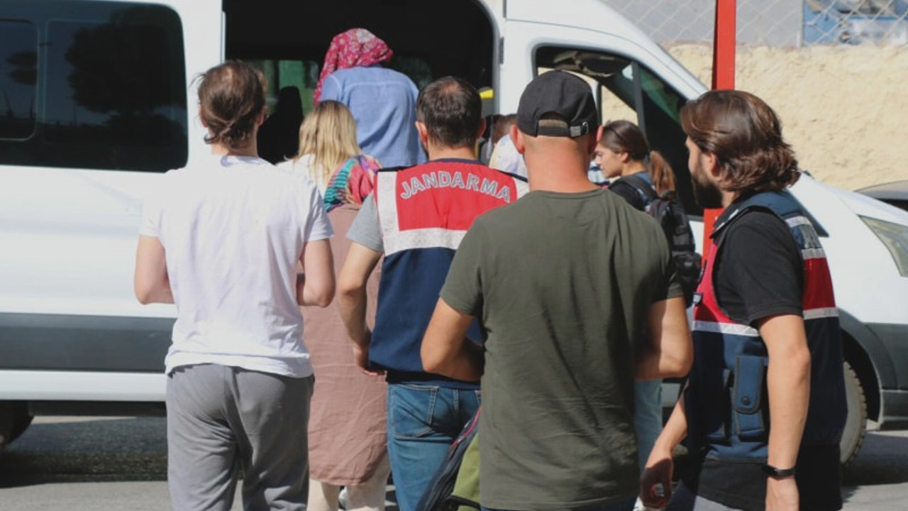 Yunanistan'a geçmeye çalışan 7 'FETÖ' hükümlüsü ile 4 organizatör yakalandı