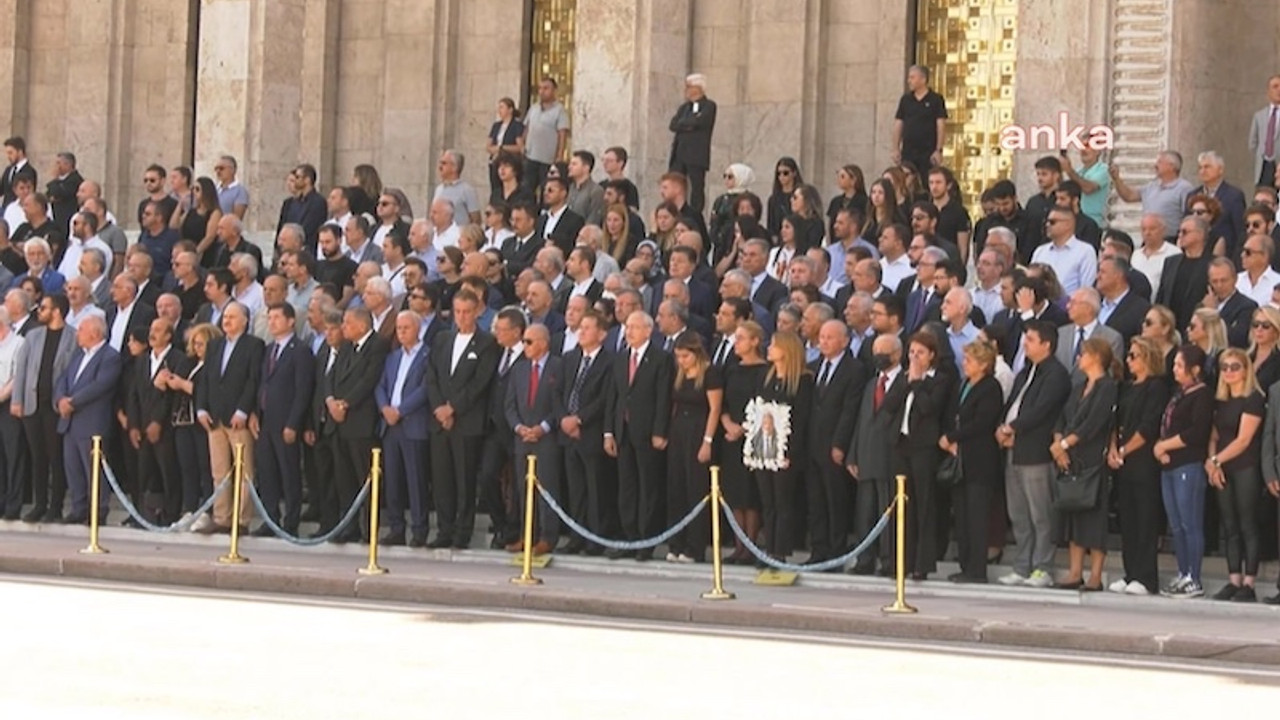 Haluk Pekşen için Meclis'te cenaze töreni düzenlendi; Hikmet Sami Türk tören sırasında fenalaştı