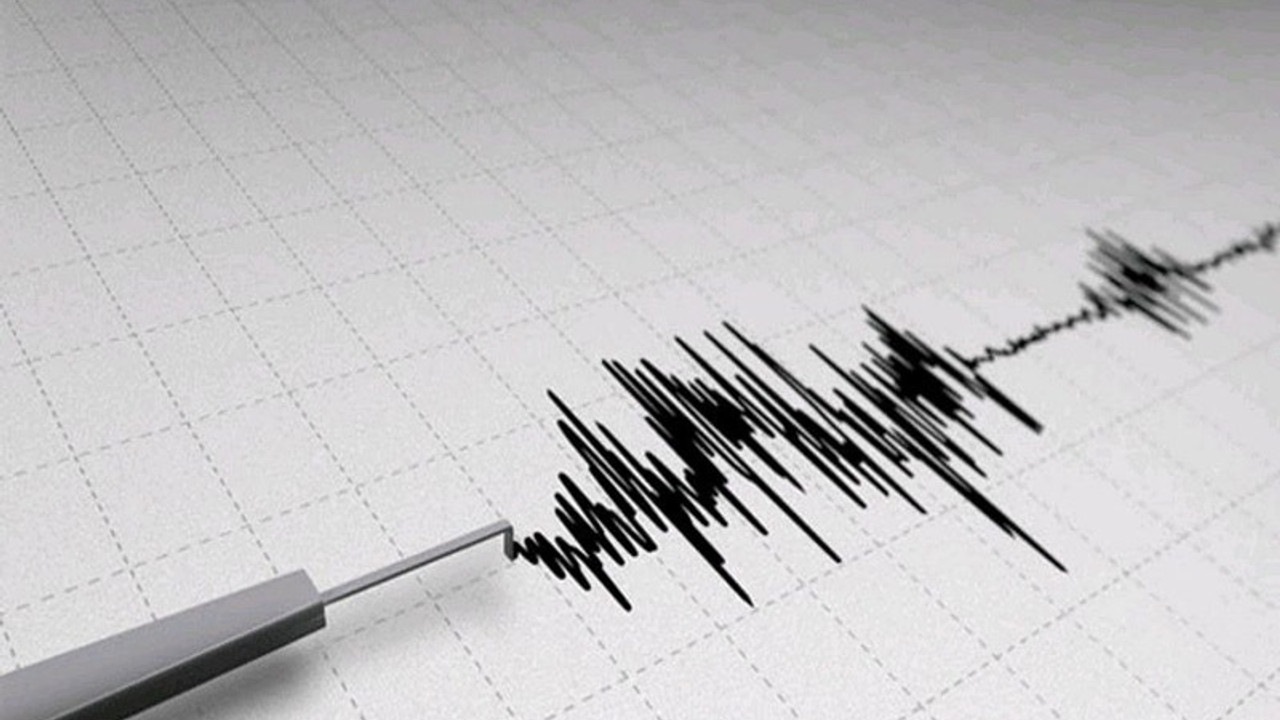 Meksika’da 7.5 büyüklüğünde deprem: Tsunami bekleniyor