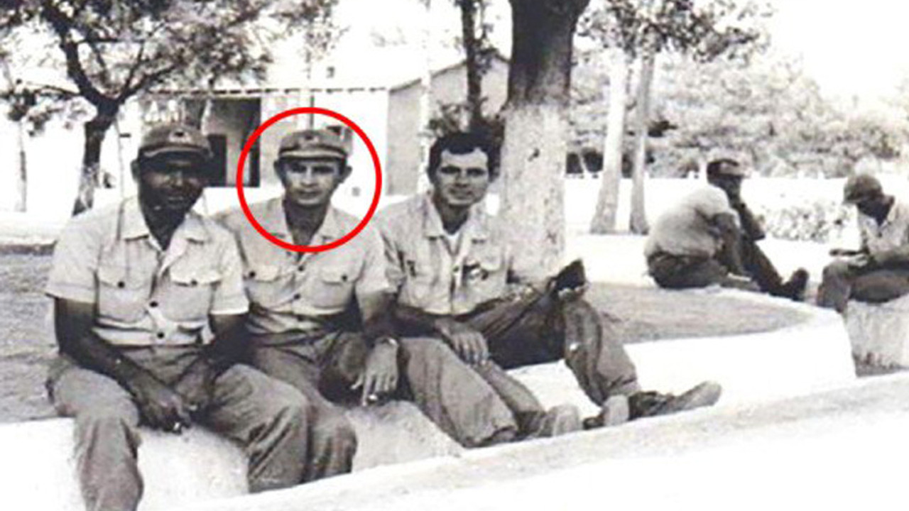 Bahçeli'nin de askerlik fotoğrafı paylaşıldı