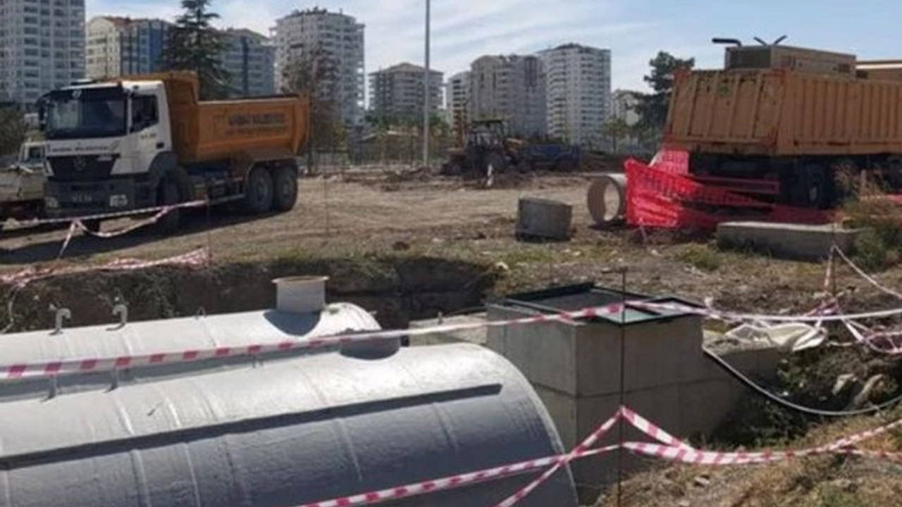 İhale verilen şirket millet bahçesi işini tamamlamayınca AKP'li yönetim belediye personelini çalıştırdı