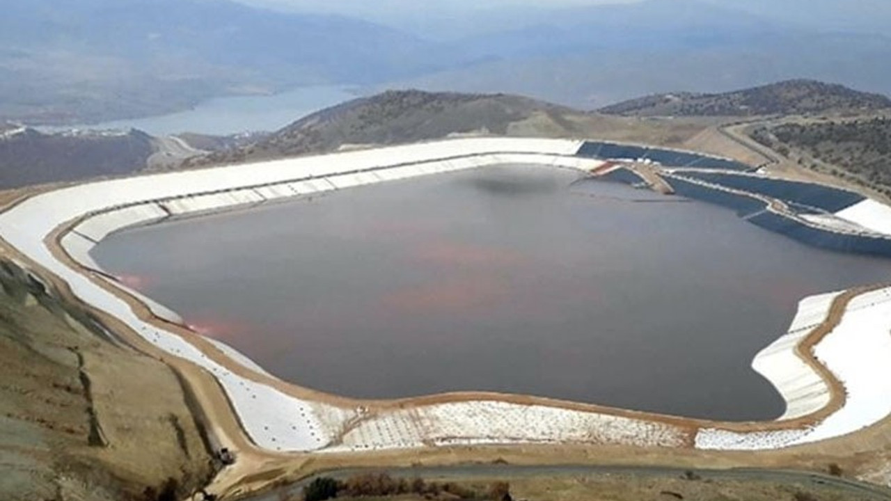 Erzincan'da siyanür sızıntısı yaşanan altın madeni yeniden faaliyette: Suları bile içmeye korkuyorsun