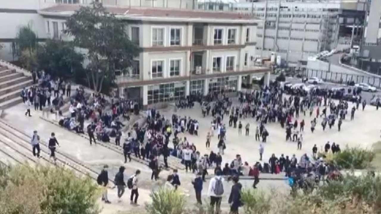 Başakşehir'de bir lisede yangın çıktı, öğrenciler tahliye edildi